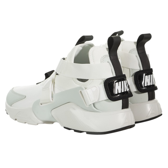 Nike Air Huarache City Utility Summit White - Picture 6 of 7